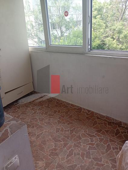 Apartament 2 camere, 2 balcoane bdul Basarabia