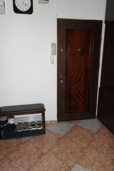 Berceni-5min Aparatorii Patriei,decomandat,parcare ADP,etaj 4/4!liber 01.10!
