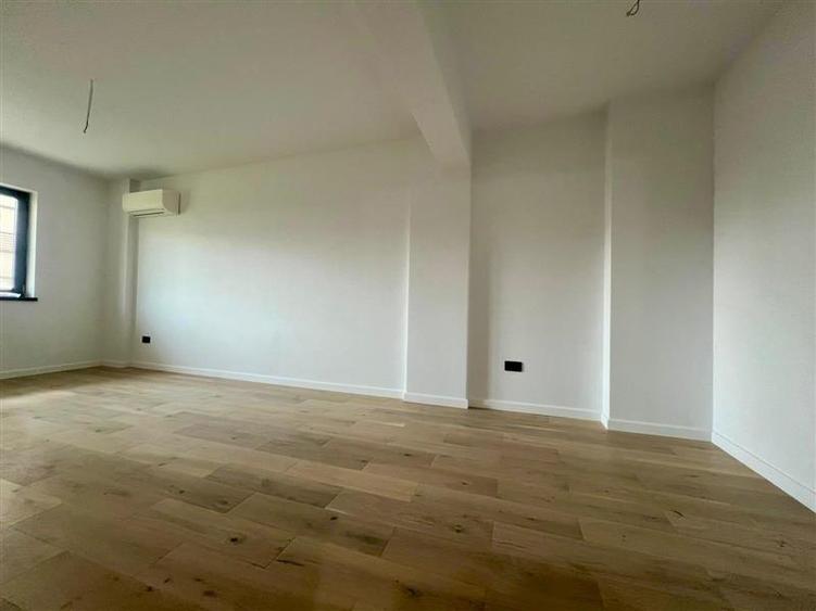 Apartament 2 camere decomandat, centru