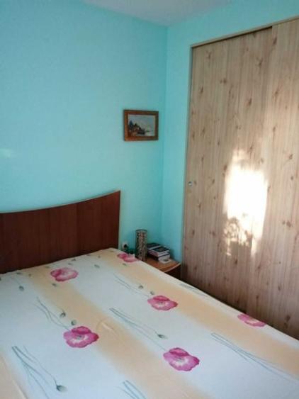 Apartament 3 camere decomandate zona Far