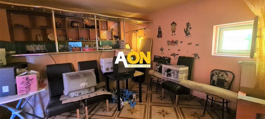 Vila pretabila pensiune + restaurant, 10 camere, 1000MP teren