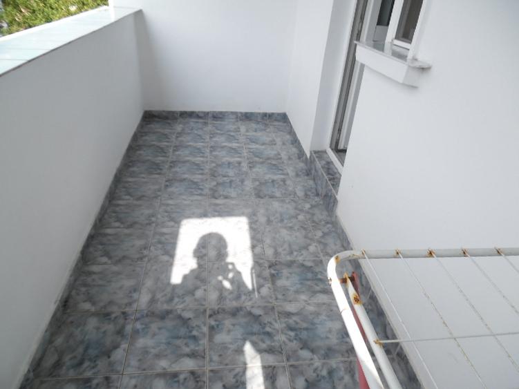 Inchiriez apartament 2 camere decomandat in Deva, zona Independentei, etaj 3,