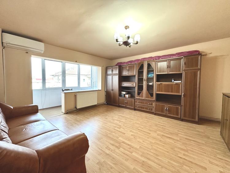 Apartament spatios 2 camere, 65 mp utili, etaj 4 - zona Bucovina