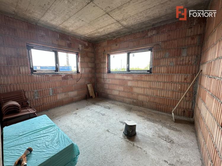COMISION 0% Casa individuala cu 3 camere si teren de 752 mp - Mosnita