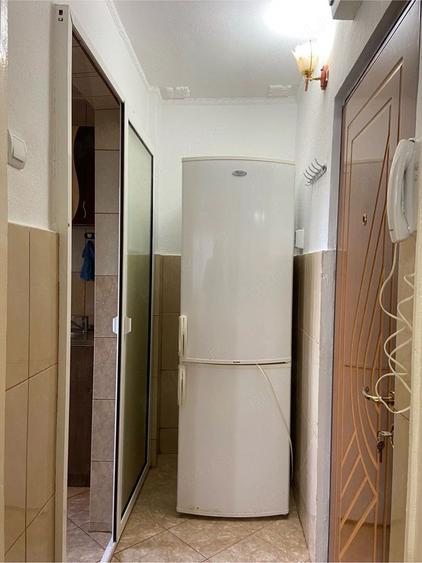 Vanzare apartament cu 2 camere, cartier Micro38, etaj 3