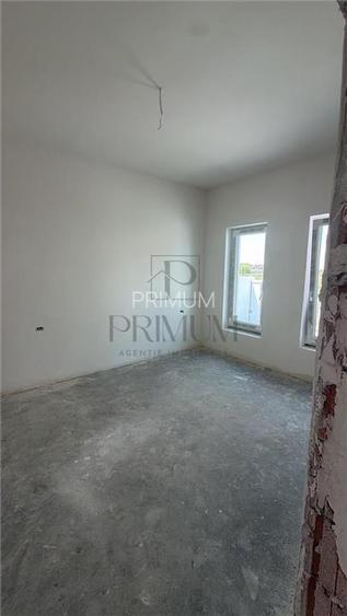 Duplex pe plan - 2 bai - toate utilitatile - 5