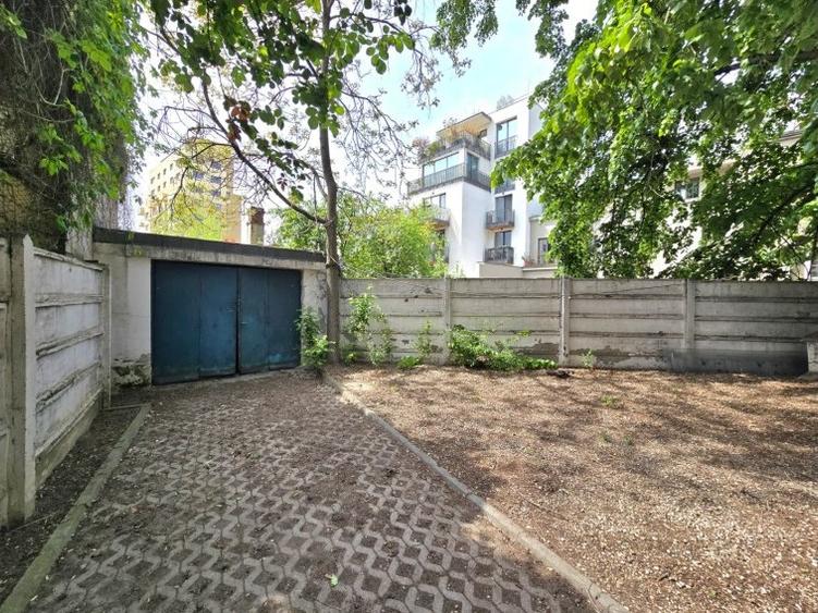 Apartament 5 camere Polona
