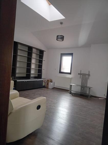 Vila moderna si spatioasa, constructie 2015, zona Mosilor