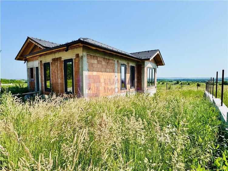 Casa Calea Cisnadiei | NOUA | pe un singur nivel | front dublu