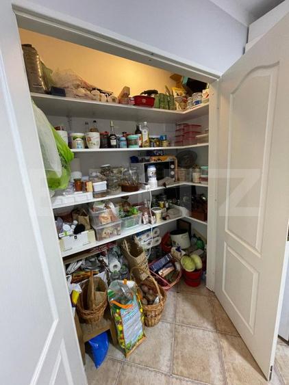 Apartament cu 3 camere, 115 mp, balcon 6 mp, parcare inclusă, zona Europa