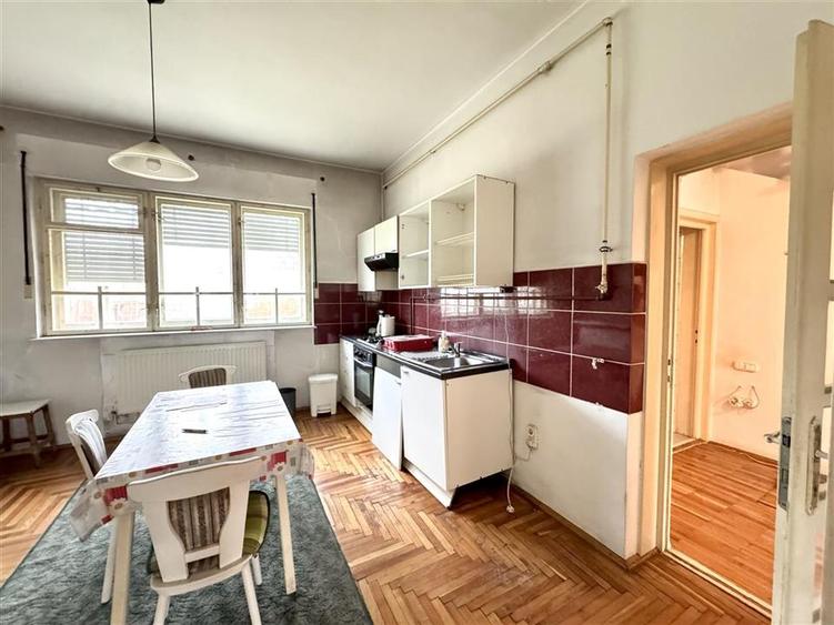 Casa individuala de vanzare zona centrala