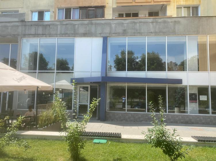 Spatiu Comercial ,580 mp ,  vis a vis Kaufland , Parter +Etaj , acces spate