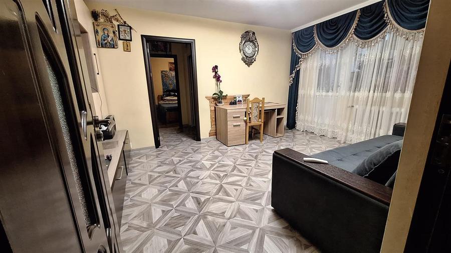 Apartament 2 camere Podu de Piatra