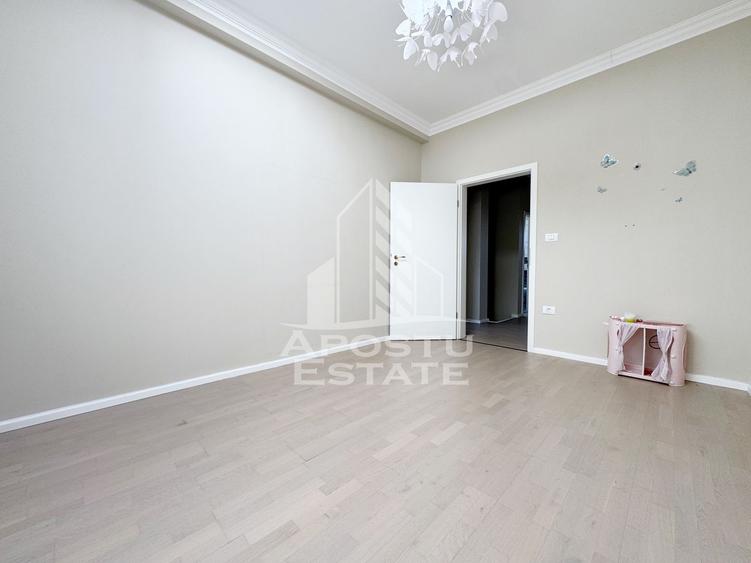 Penthouse 3 camere de vanzare, 97mp utili + balcon, Giroc