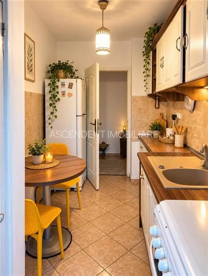 Apartament 2 camere, decomandat, balcon si parcare, Vlahuta - Florilor,  Brasov - 2