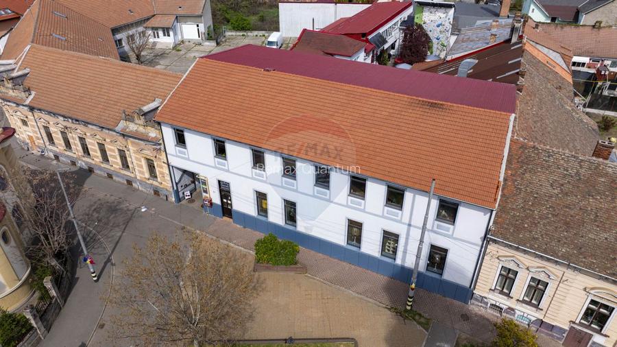 Clădire comercială de vânzare, 2240mp, Ultracentral, str Primăriei - 38