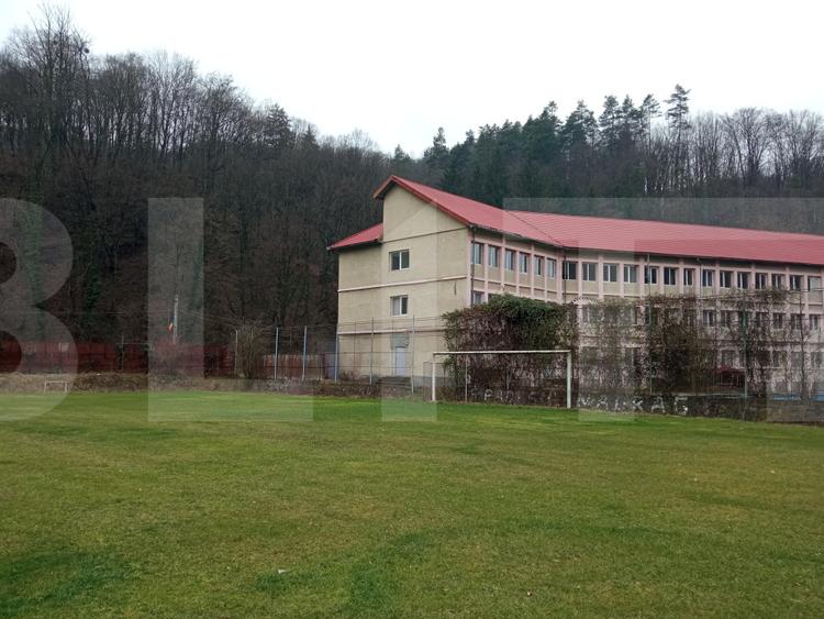 Spital de vanzare, 3000 mp, zona Nadrag