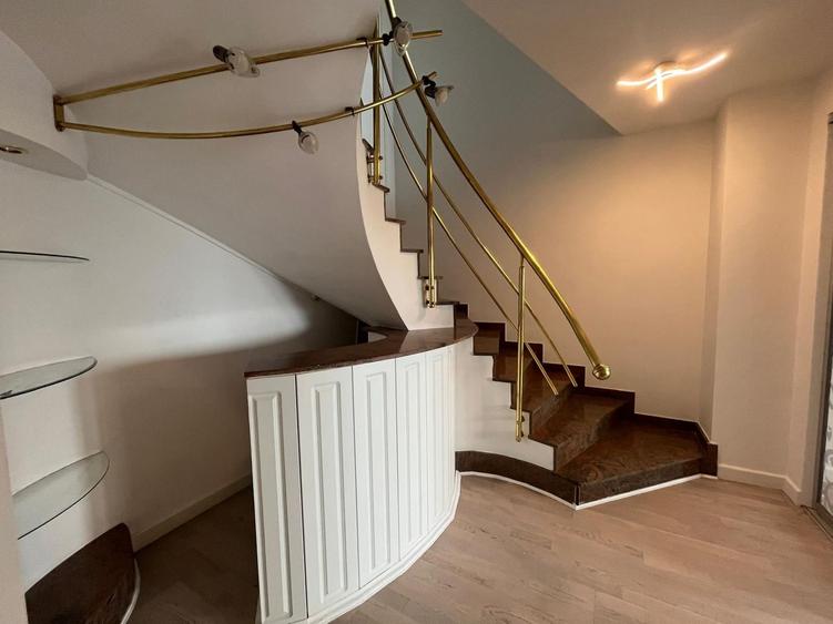 # 🏙️ Penthouse Duplex Premium | 127 mp | Bulevardul Unirii | Terasă |