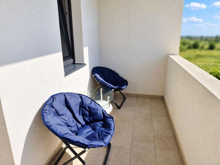 Giroc-Unitatea Militara | Etaj 1 | Balcon | Parcare | Disponibil imediat