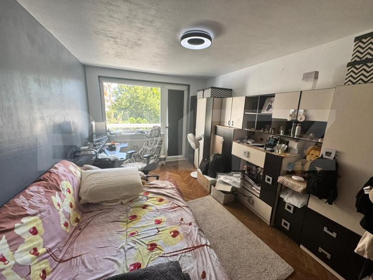 Apartament 2 camere decomandat, 65 mp, etajul 2, zona Ultracentral
