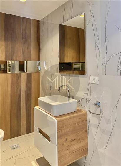 VILA INDIVIDUALA de LUX in Complex | 8 camere | Mobilata&utilata | 4 locuri de p