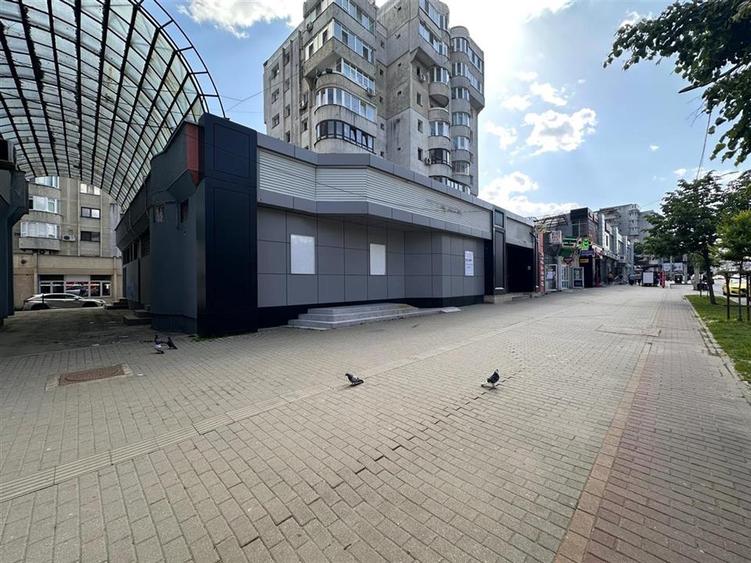 Spatiu comercial vitrat Pacurari, de la 100mp la 210mp, Moara de Foc