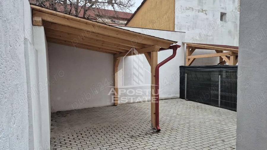 Apartament 3 camere , semidecomandat, zona Lipovei