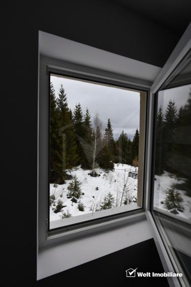 Cabana de vanzare in Muntele Baisorii aproape de partie