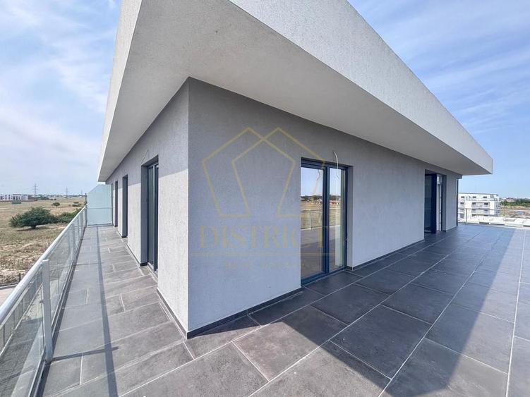 Penthouse semimobilat cu 3 camere | Torontalului