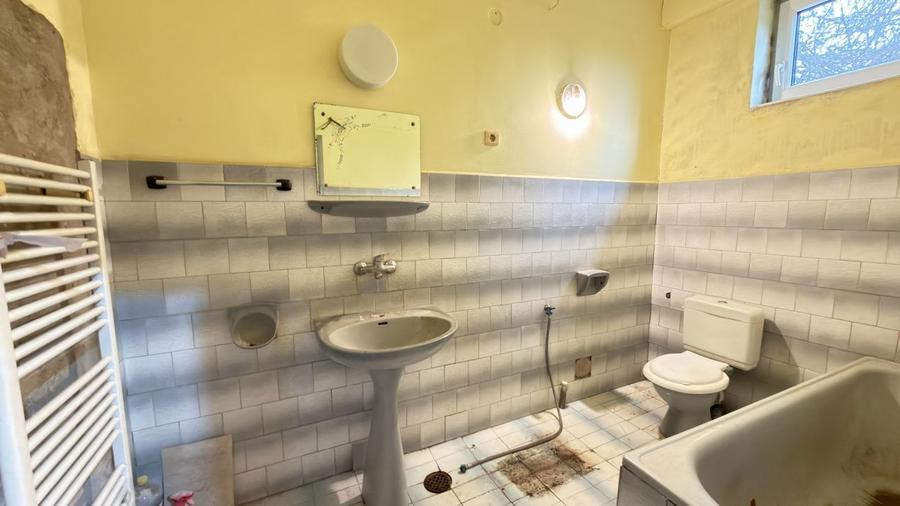 Proprietate cu 2 case | Teren 546 mp | Str. Albinelor Nr.18 - Carei