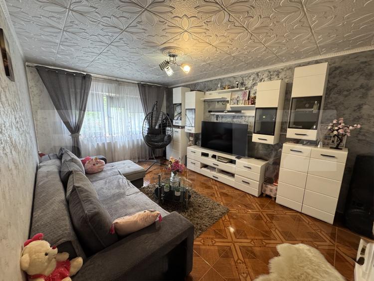 Apartament de vanzare, cu 2 camere, 51 mp, zona Trenul Pierdut