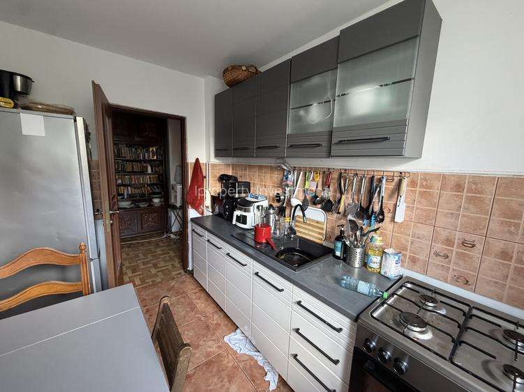 Apartament de 3 Obor , Aleea Avrig 6. Două băi. Bloc anvelopat - 18
