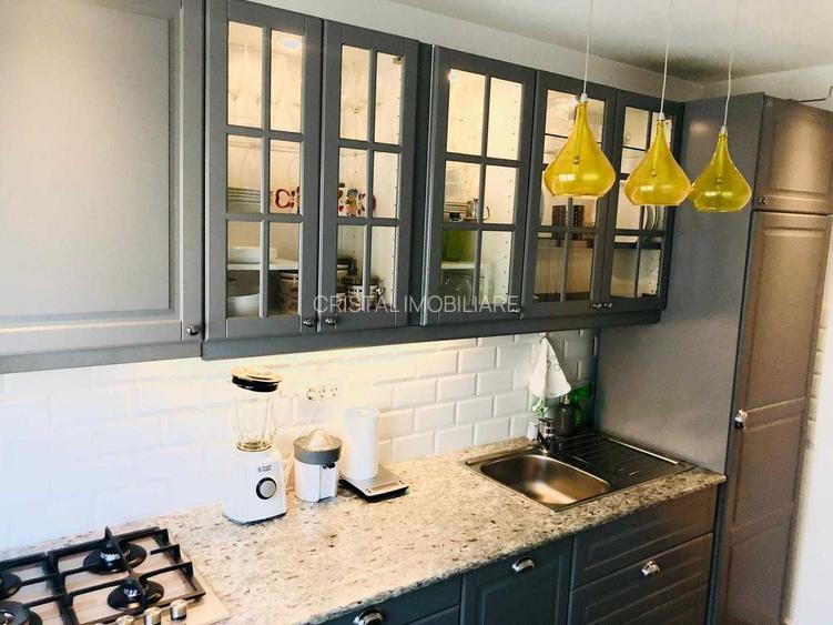 3 camere renovate, 2 bai, 2 balcoane, boxa la subsol, zona Diham - 3
