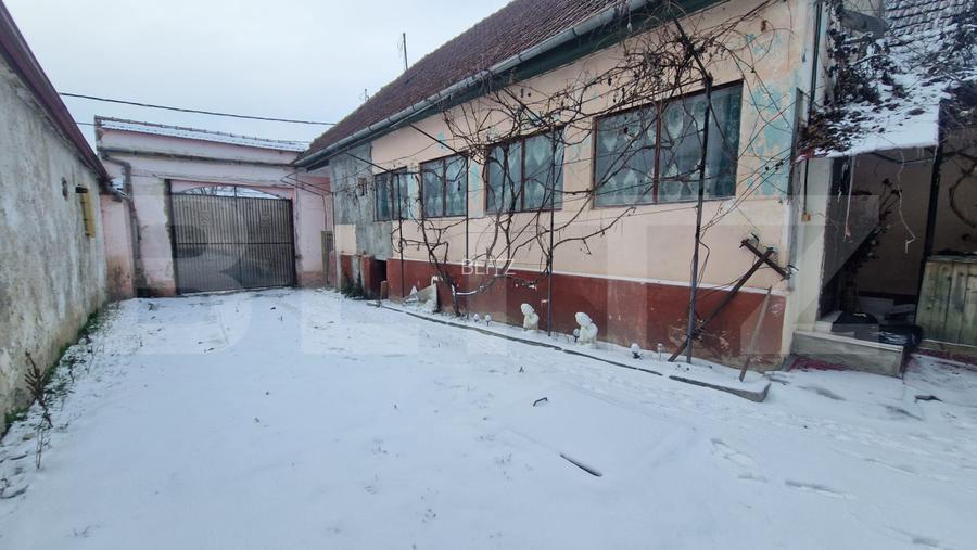 Casa parter teren 836 mp, 150 mp utili 2 corpuri , asfalt , langa Sercaia - 13
