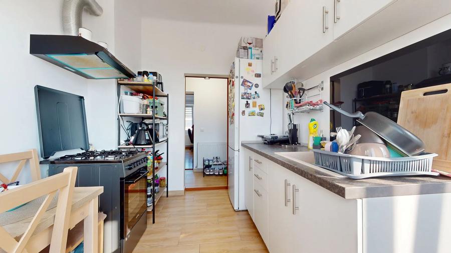 Apartament decomandat langa liceul de informatica,vanzare sau schimb