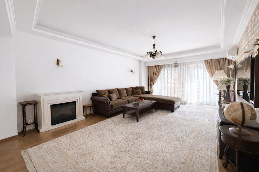 Apartament 4 camere Herastrau