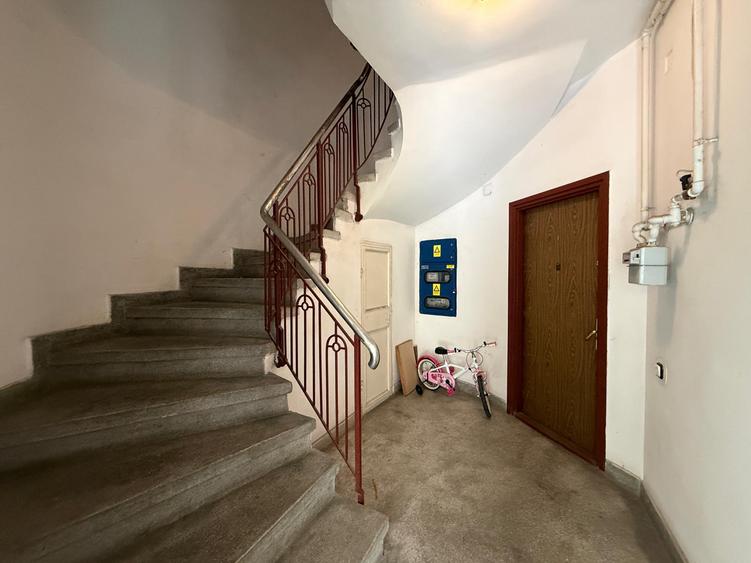 Dorobanți–Floreasca - Parcare subterana-Bloc 2000