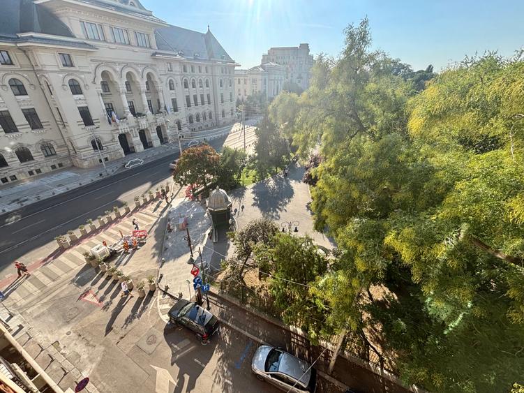 Inchiriere apartament cu 4 camere cu vedere in Parcul Cismigiu