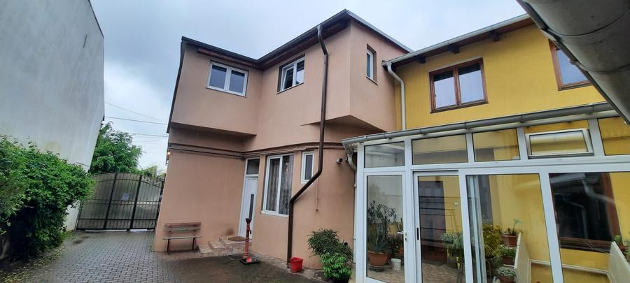 De vanzare casa cu 7 camere, Targu Mures, Zona Centrala