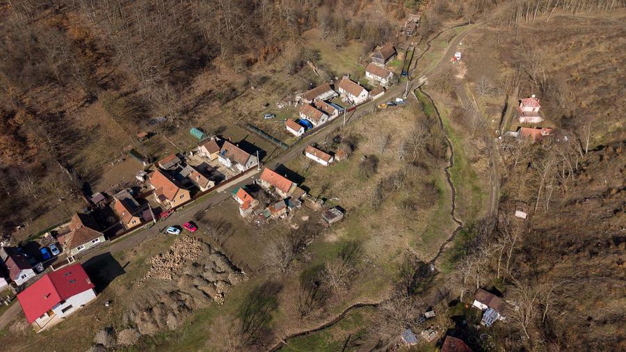 Teren intravilan de 302 mp în localitatea Șoimoș
