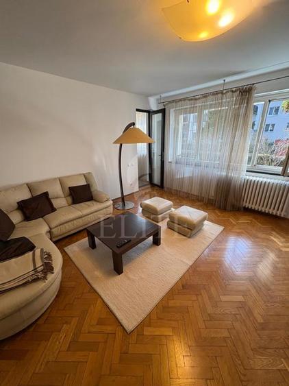 Apartament 3 camere în zona PLOPILOR VECHI