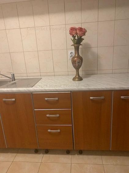 Apartament 1 camera, strada principala, 100 ml fata de statia de autobuz