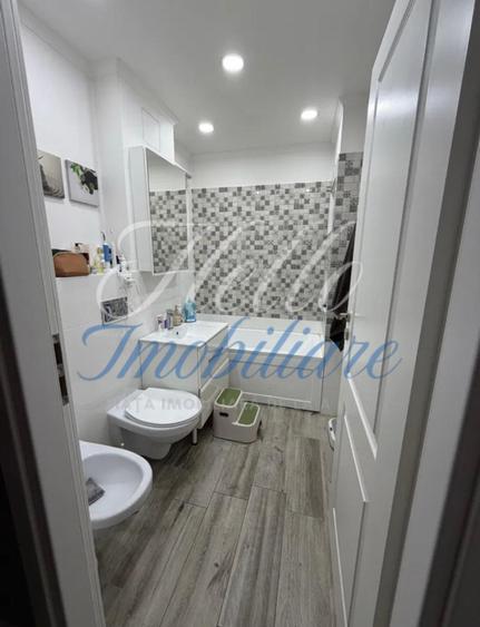 Apartament de vanzare Decomandat ,3 camere 65 mp , zona Marasti