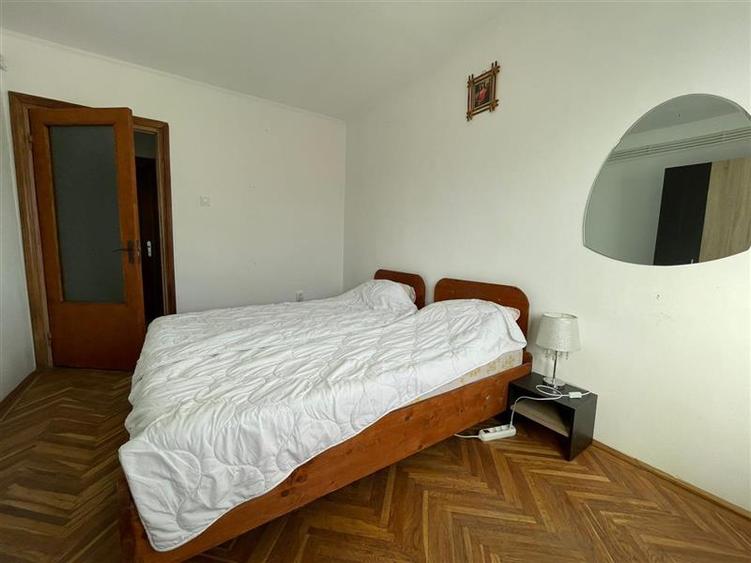 Apartament 4 camere de vanzare zona centrala Tulcea