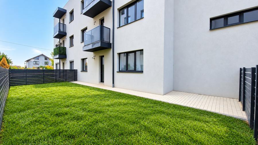 2 camere cu gradina mare in Comuna 1 Decembrie, Ilfov