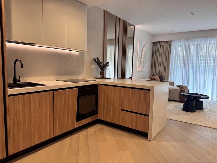Cortina 126 | 2 Camere | Centrala | Balcon | Parcare |