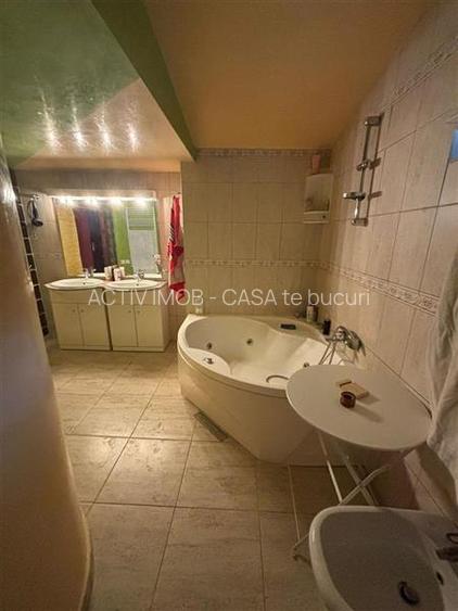 Armeneasca, Vila individuala, Curte comuna - 18