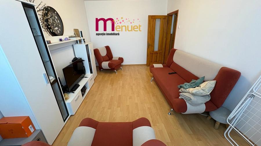 Apartament 3 camere,Central,etaj 8,gaze,mobilat