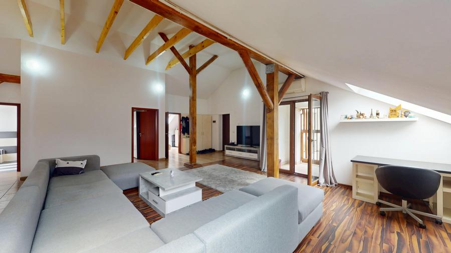 Apartament 4 Camere - Zona Complexul Studentesc - 0% COMISION