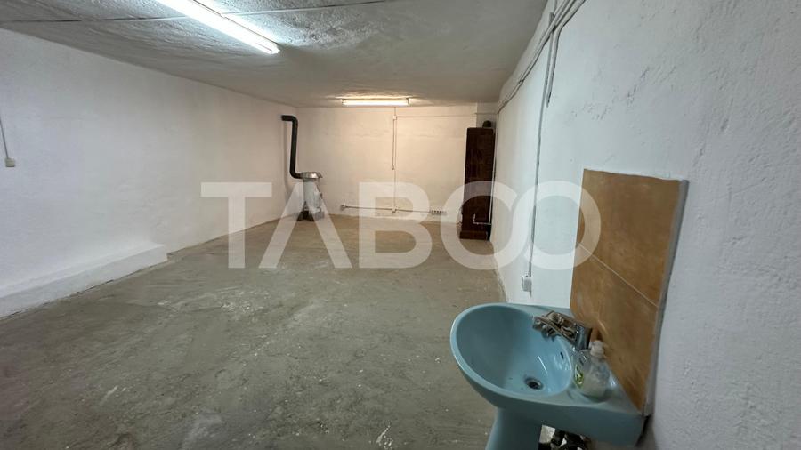 Spatiu comercial de inchiriat doua incaperi de 110 mpu zona Turnisor